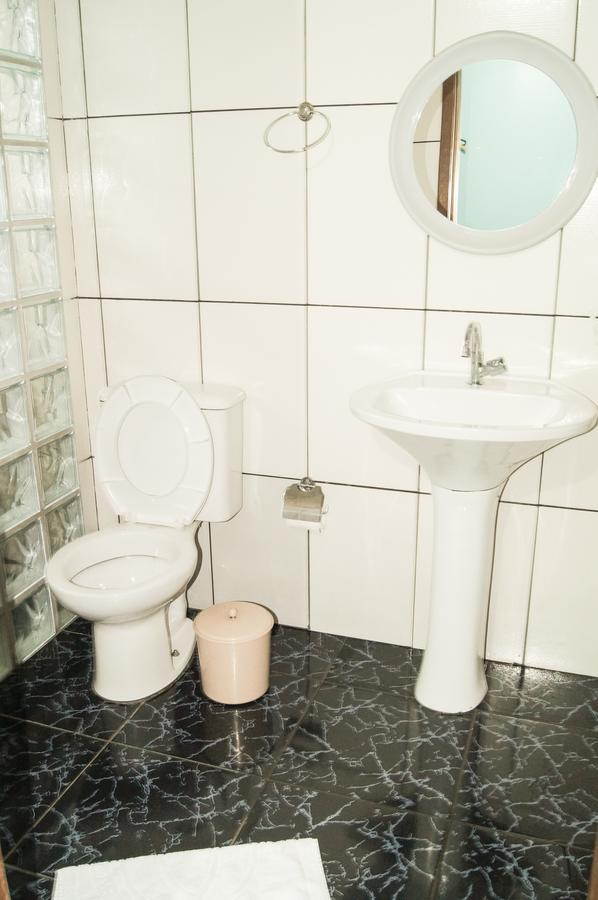 Cumbipar King Hotel グアルーリョス エクステリア 写真