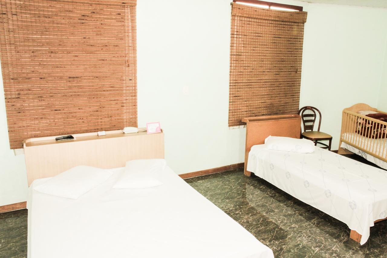 Cumbipar King Hotel グアルーリョス エクステリア 写真