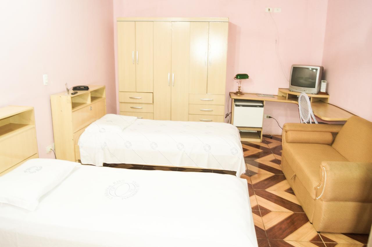 Cumbipar King Hotel グアルーリョス エクステリア 写真