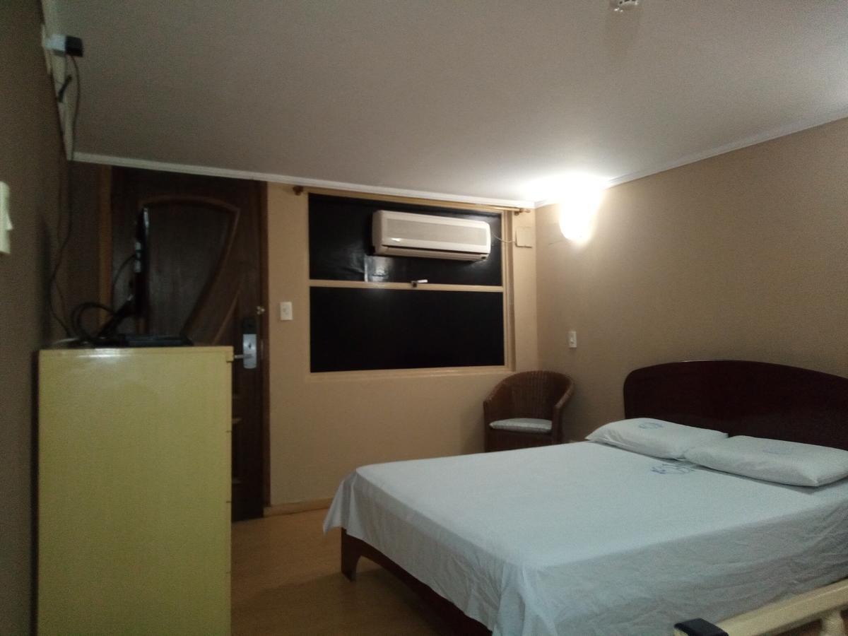 Cumbipar King Hotel グアルーリョス エクステリア 写真