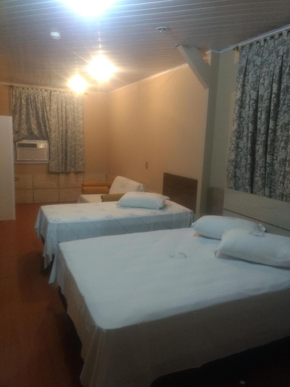 Cumbipar King Hotel グアルーリョス エクステリア 写真